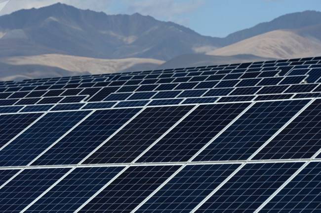 هيئة الاستثمار : تنفيذ 4 مشاريع بكلفة تتجاوز 2.5 مليار ليرة منها 3 لتوليد الكهرباء بالطاقة الشمسية