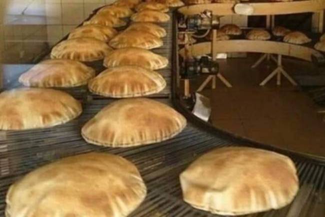 وعود بانتهاء أزمة الخبز ابتداء من اليوم