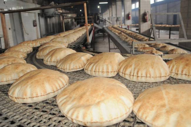 وزير التموين: آلية جديدة لتوزيع الخبز في دمشق وريفها خلال أيام 