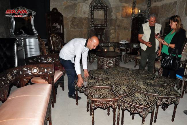 افتتاح معرض الأسر المنتجة "بإيدينا" على أرض قلعة دمشق