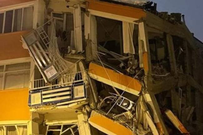 تطبيق ديبك يطلق مبادرة لمساعدة المتضررين من الزلزال 