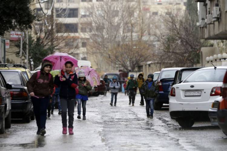 الأمطار الغزيرة بدأت على دمشق والثلوج على مرتفعاتها خلال ساعات 