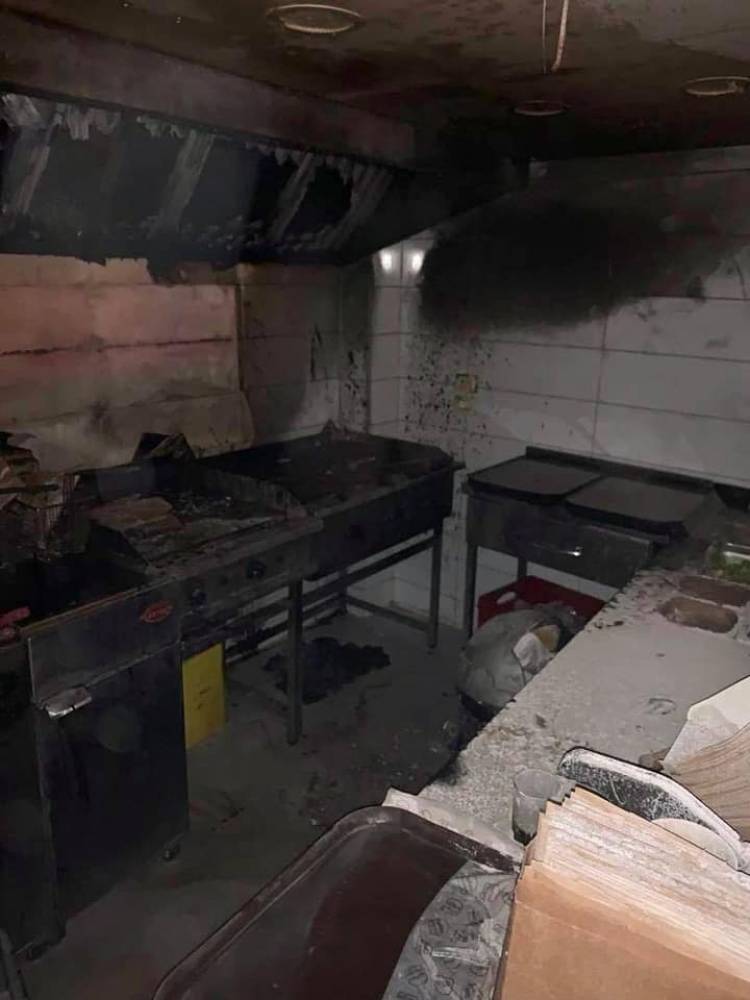 بالصور : حريق كبير في أحد مطاعم منطقة الشعلان بدمشق