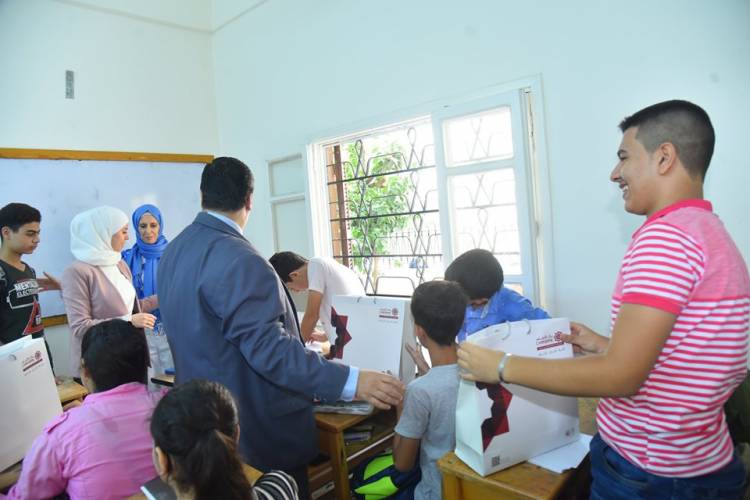 بنك الشام يطلق حملة العودة إلى المدارس في اللاذقية 